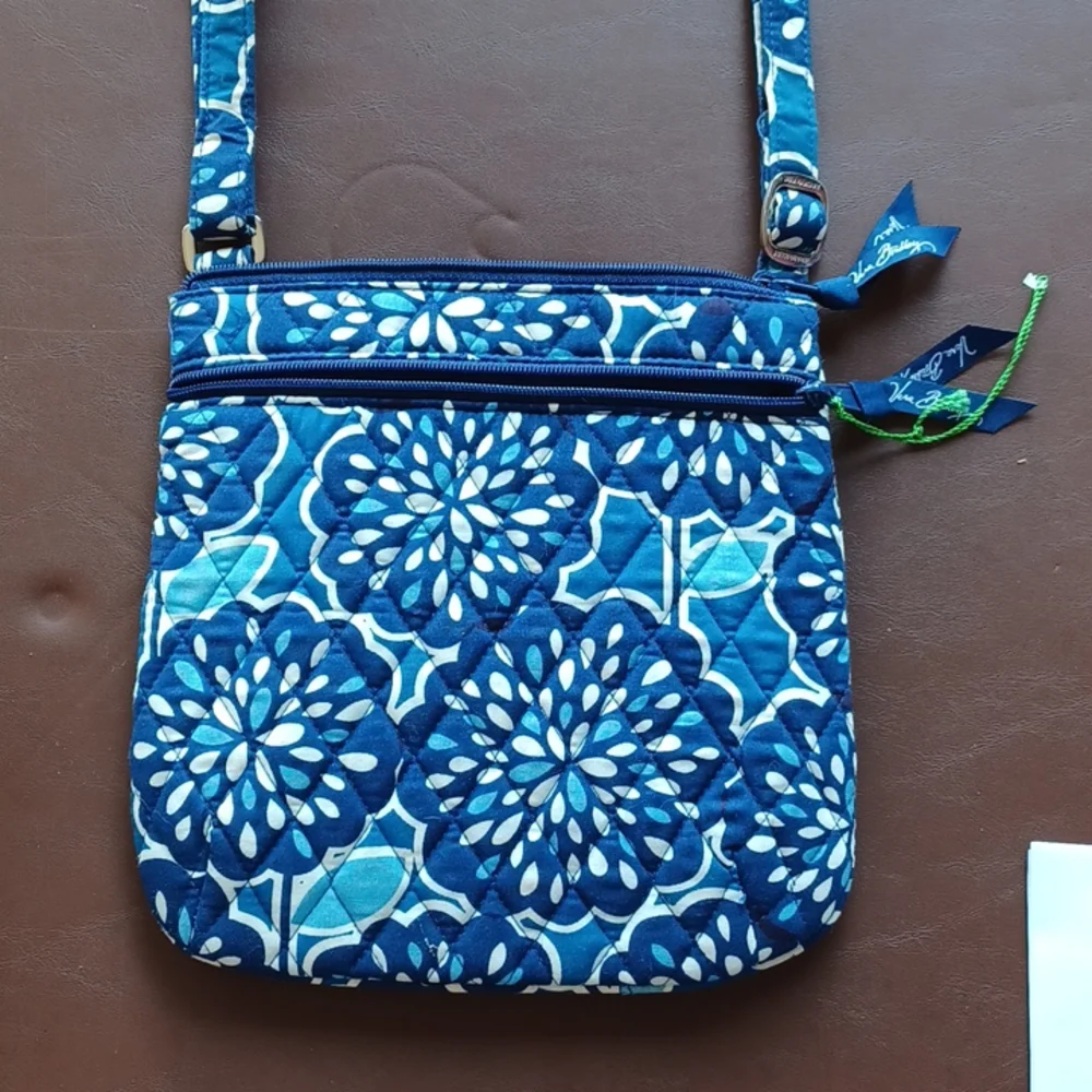 Handbag - Picture 2 of 2
